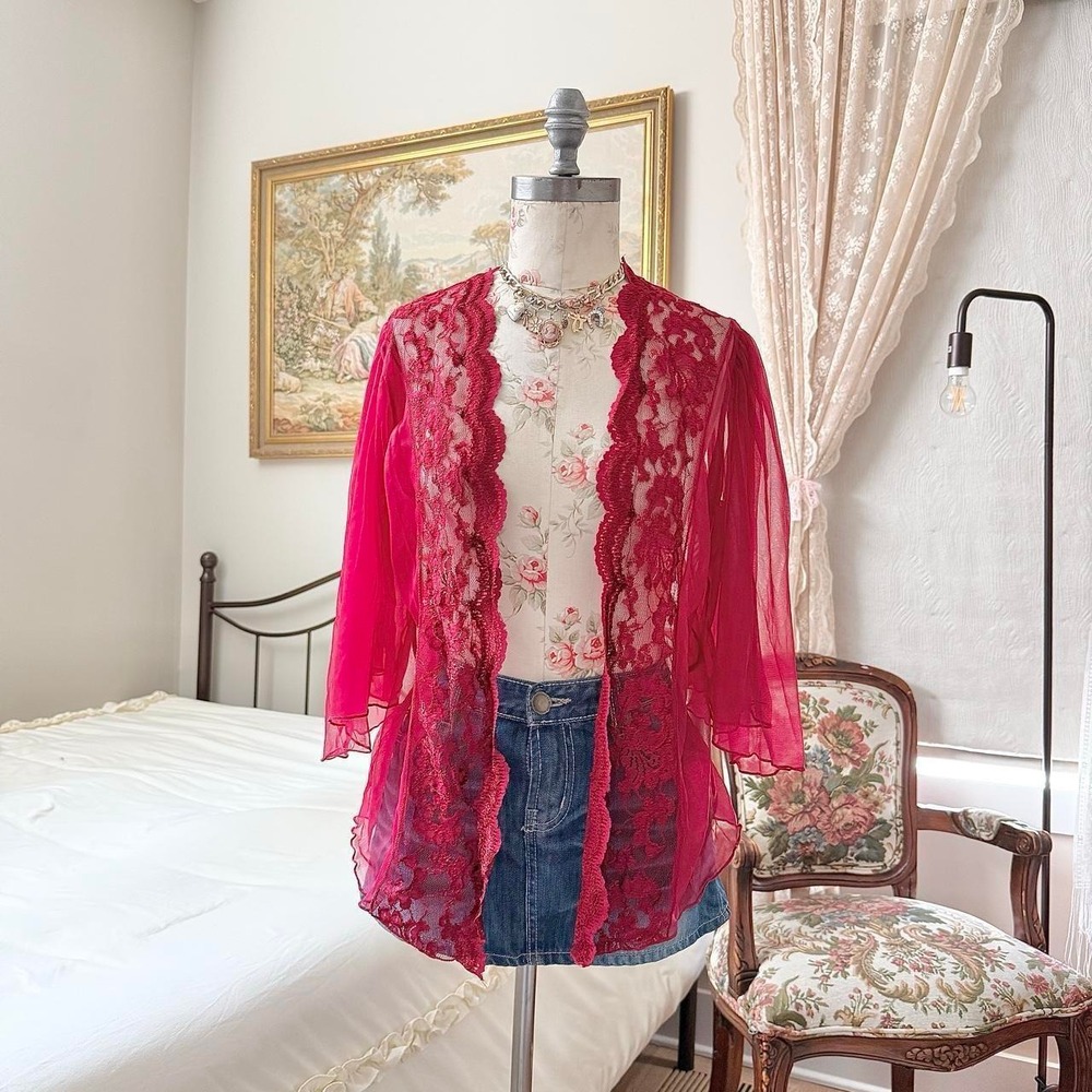 Vintage Red Lace Duster - Picture 3 of 3